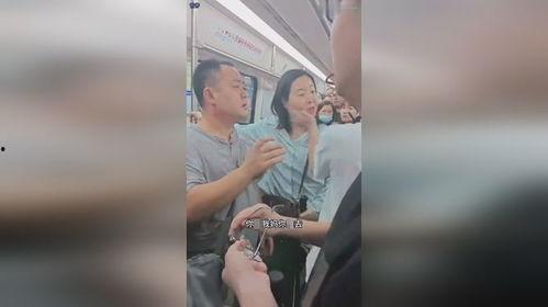 吃瓜女生扇巴掌,一场意外的网络风波