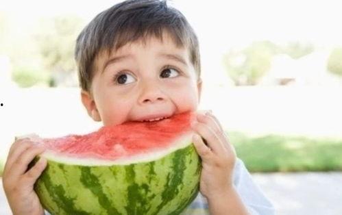 幼儿吃瓜大赛文案,幼儿吃瓜大赛欢乐上演