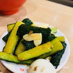 国贸滨江吃瓜,夏日吃瓜盛宴，品味都市休闲时光